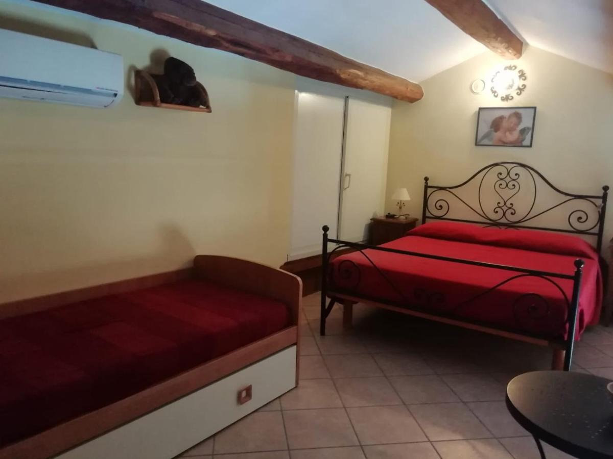 La Girandola Apartment โซเรียโน เนล ชีมีโน ภายนอก รูปภาพ